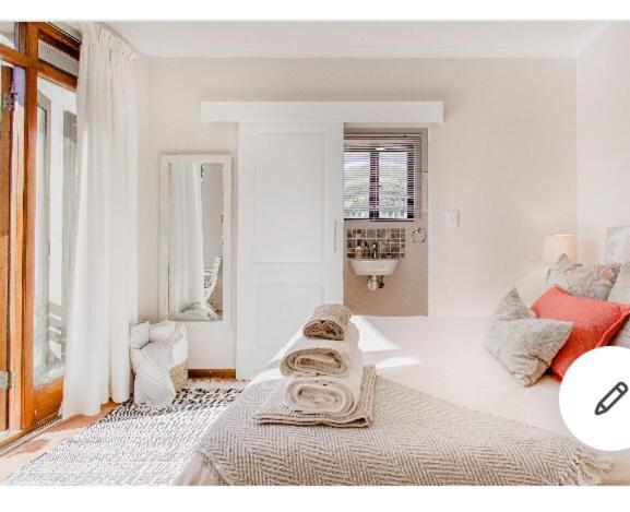 Hotel Mountain Peaks à Hout Bay Extérieur photo